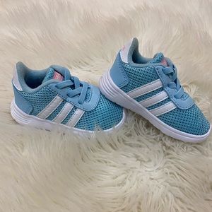 NWOT baby girl adidas size 4